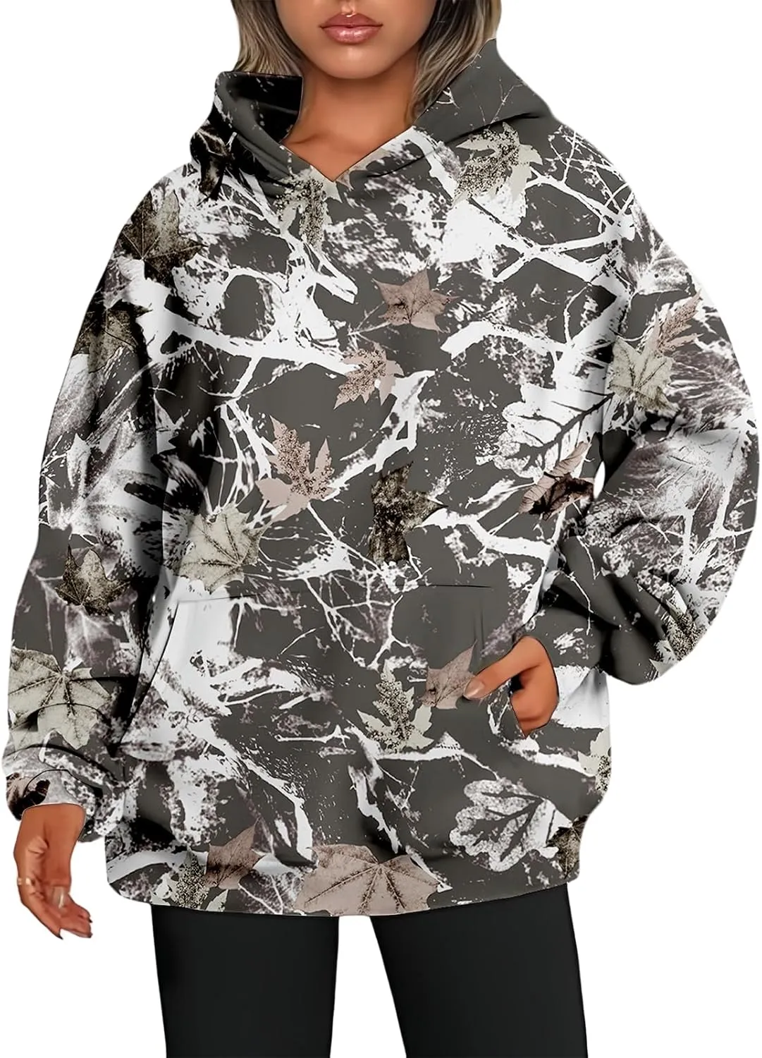 Camo Sweatshirt Women Maple Leaf Graphic Printed Hoodies Relaxed Fit Casual Sweatshirts Lightweight Hooded Pullovers