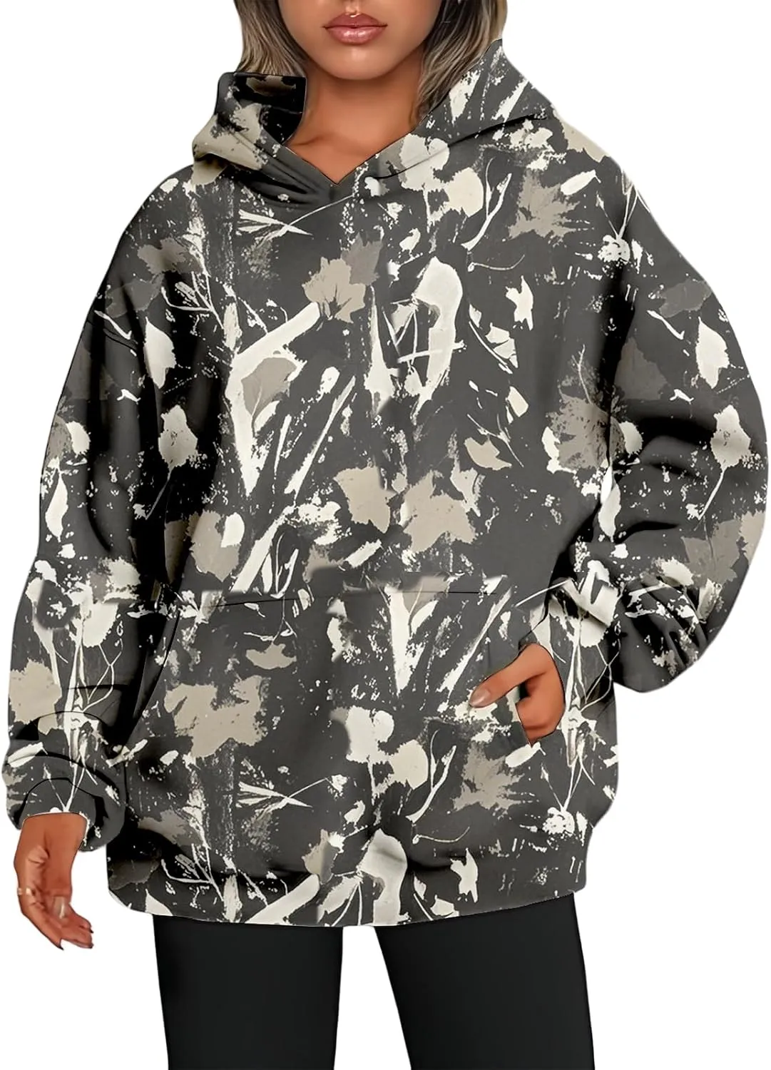 Camo Sweatshirt Women Maple Leaf Graphic Printed Hoodies Relaxed Fit Casual Sweatshirts Lightweight Hooded Pullovers