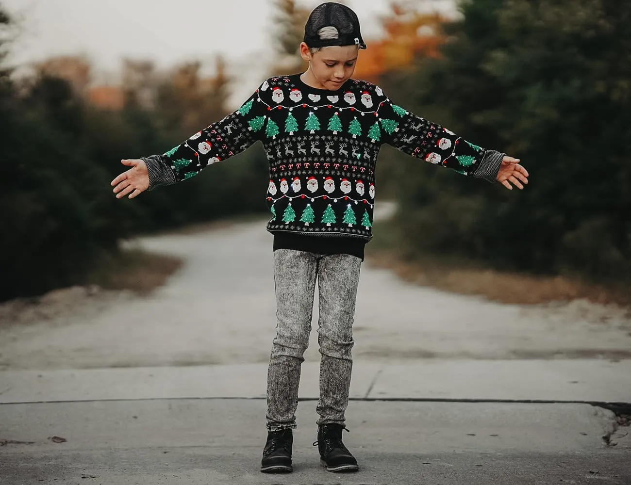 Enlifety 5-14T Kids Ugly Christmas Sweaters Boys LED Light Up Xmas Knitted Pullover