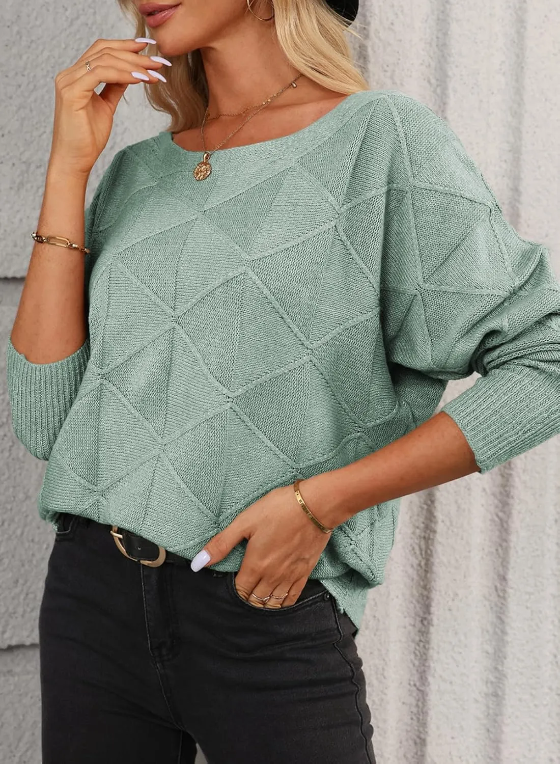 EVALESS Casual Crewneck Sweaters for Women Fall Spring 2025 Lightweight Long Batwing Sleeve Pullover Sweaters Tops Clothes