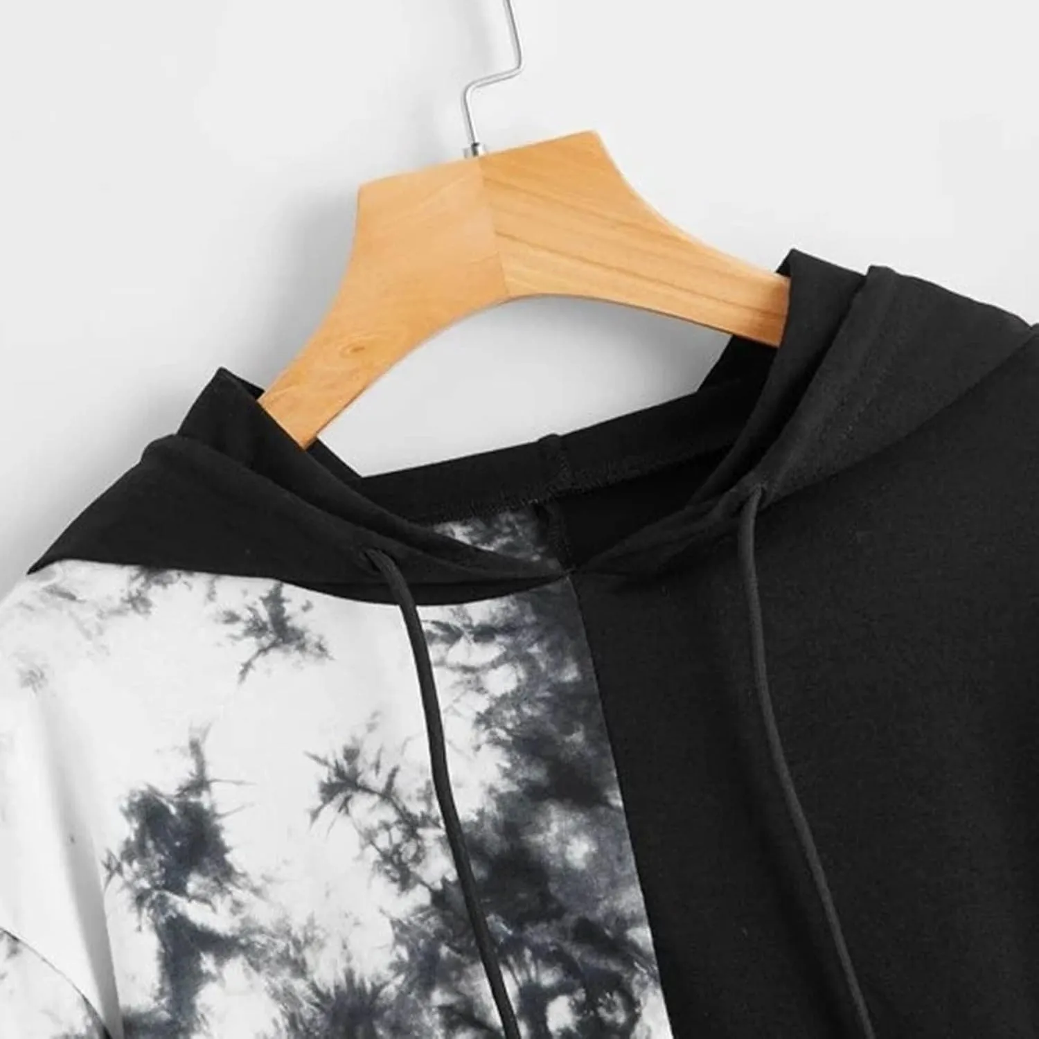 LCMTWX Women's Novelty Graphic Printed Drawstring Hem Hoodies Striped Long Sleeve Crop Sweatshirt Hoodies for Women