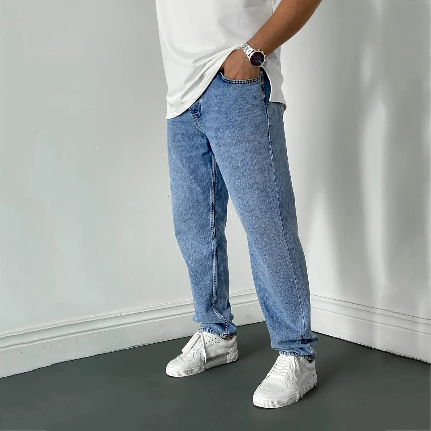 Men's Relaxed Fit Tapered Jeans Stackable Straight Leg Jeans Distressed Destroyed Regular Straight Leg Denim Pants