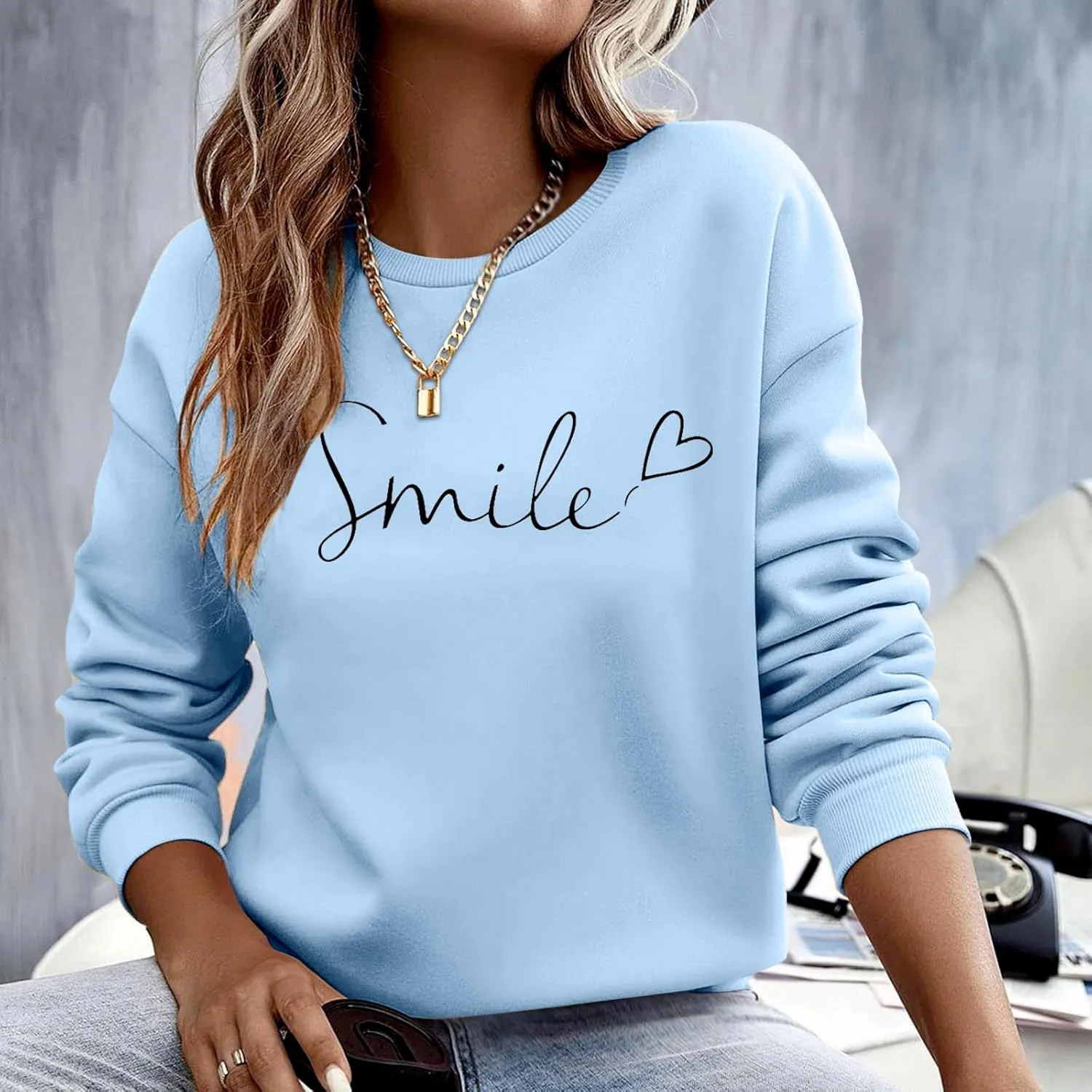 Oversized Sweatshirts for Women Smile Letter Graphic Crewneck Long Sleeve Pullover Tops Fleece Fall Preppy Shirts