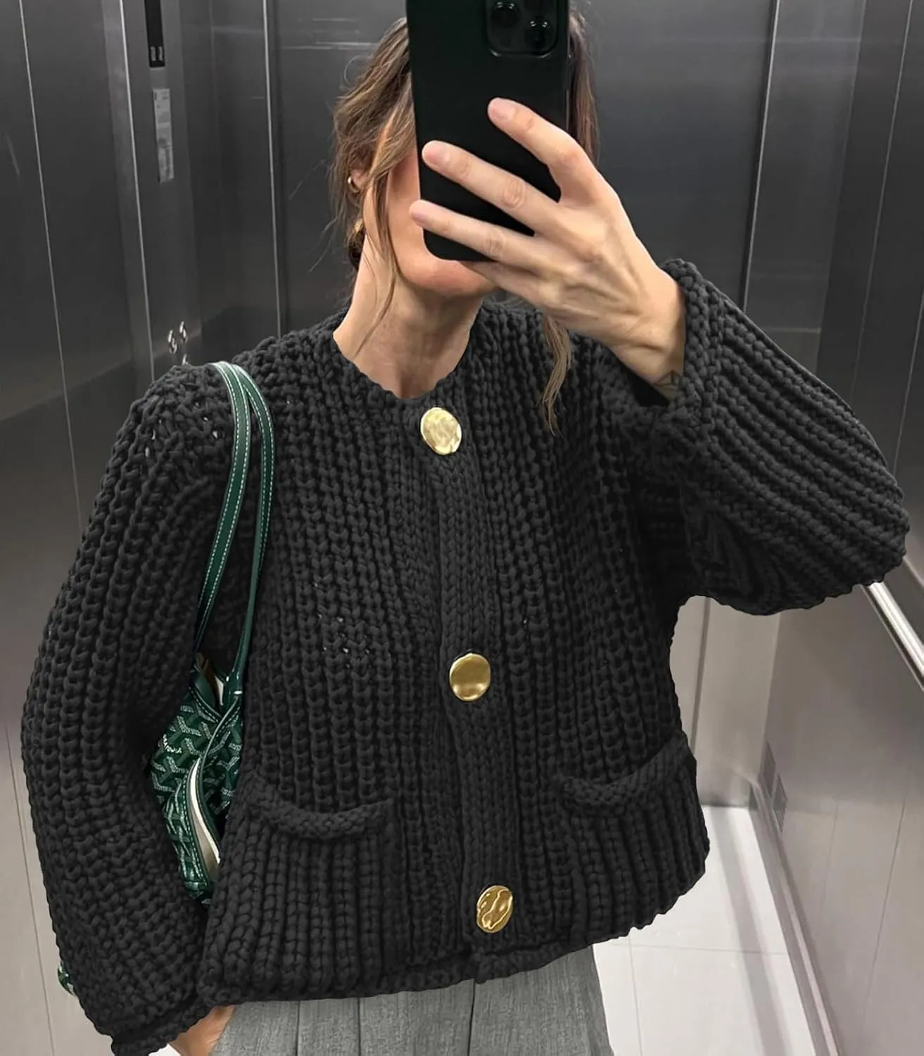 Saodimallsu Womens Button Up Sweaters Fall Chunky Knit Cropped Trendy Crewneck Loose Cardigan with Pockets
