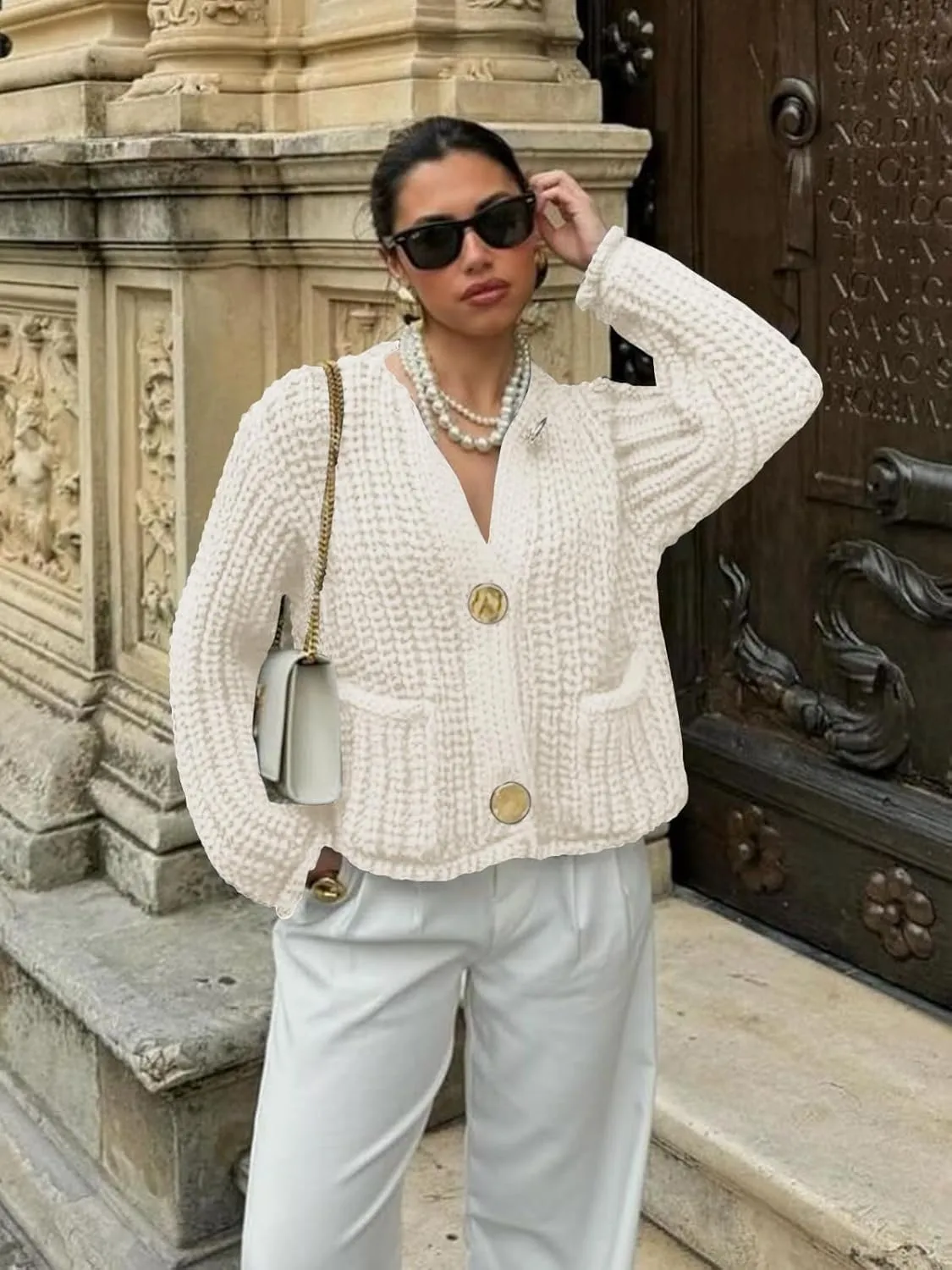 Saodimallsu Womens Button Up Sweaters Fall Chunky Knit Cropped Trendy Crewneck Loose Cardigan with Pockets